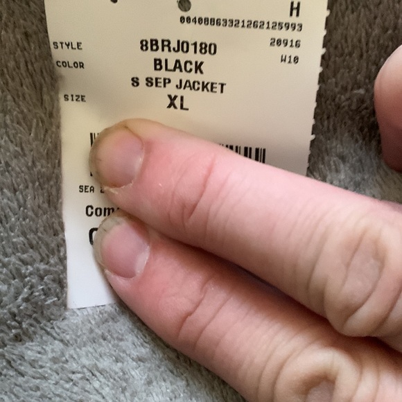 Leather blazer xl. Very soft. Xl excellent fit. Vegan leather. - Picture 9 of 9